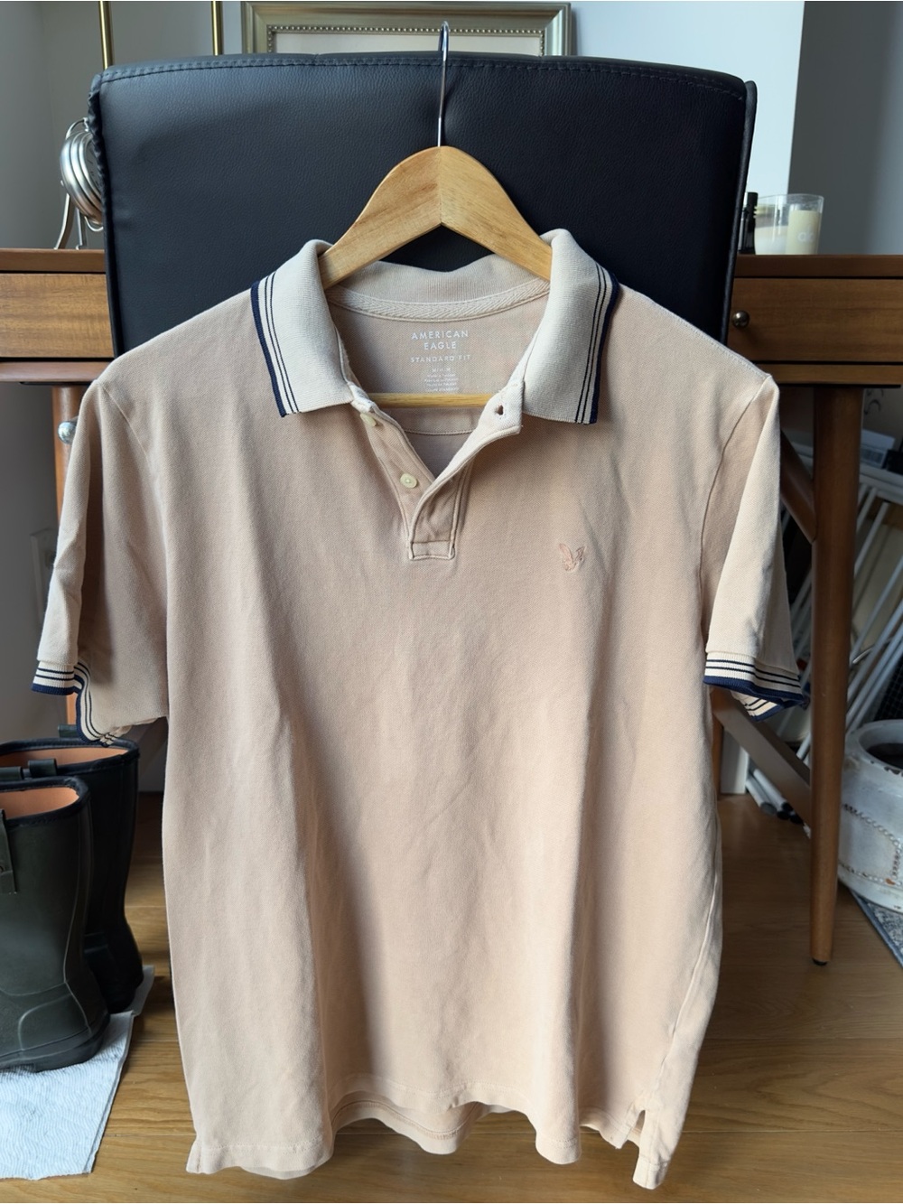 American Eagle Outfitters Men’s Light brown Polo with Navy Trim size Medium